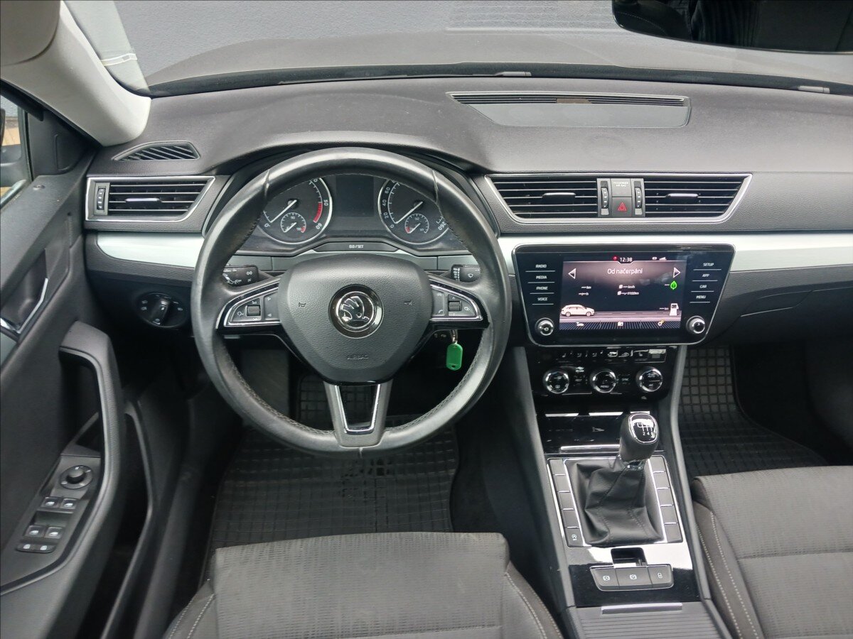 Škoda Superb Kombi 2,0 l 110 kw