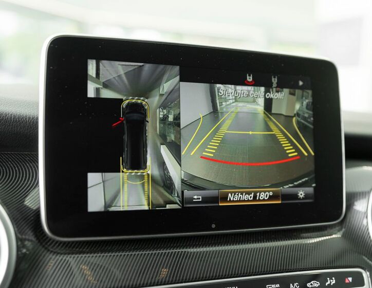 Mercedes-Benz Třídy V 13