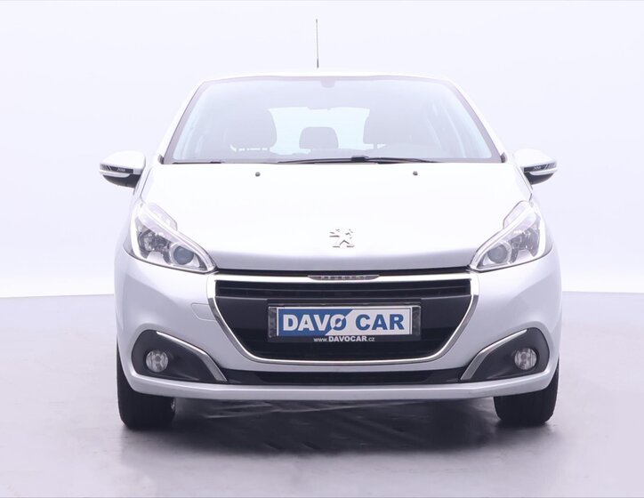 Peugeot 208 Hatchback 1,2 l 60 kw