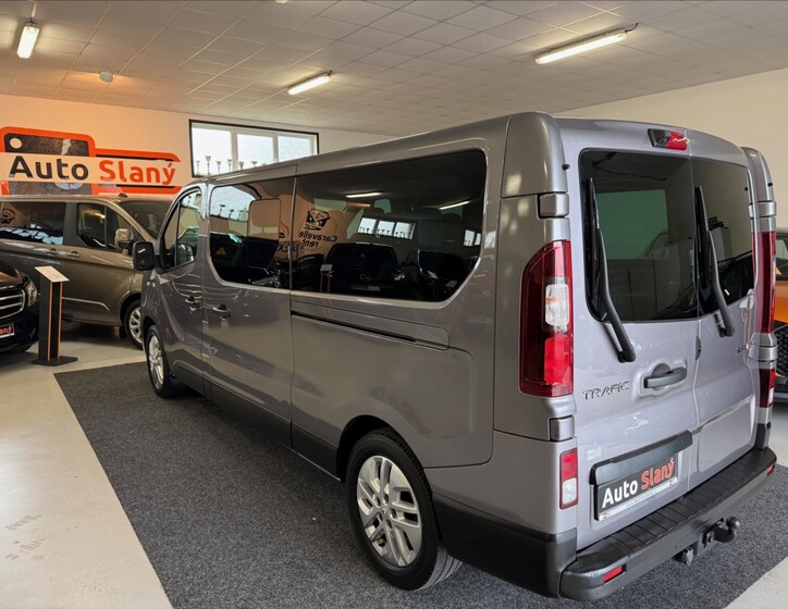 Renault Trafic 5