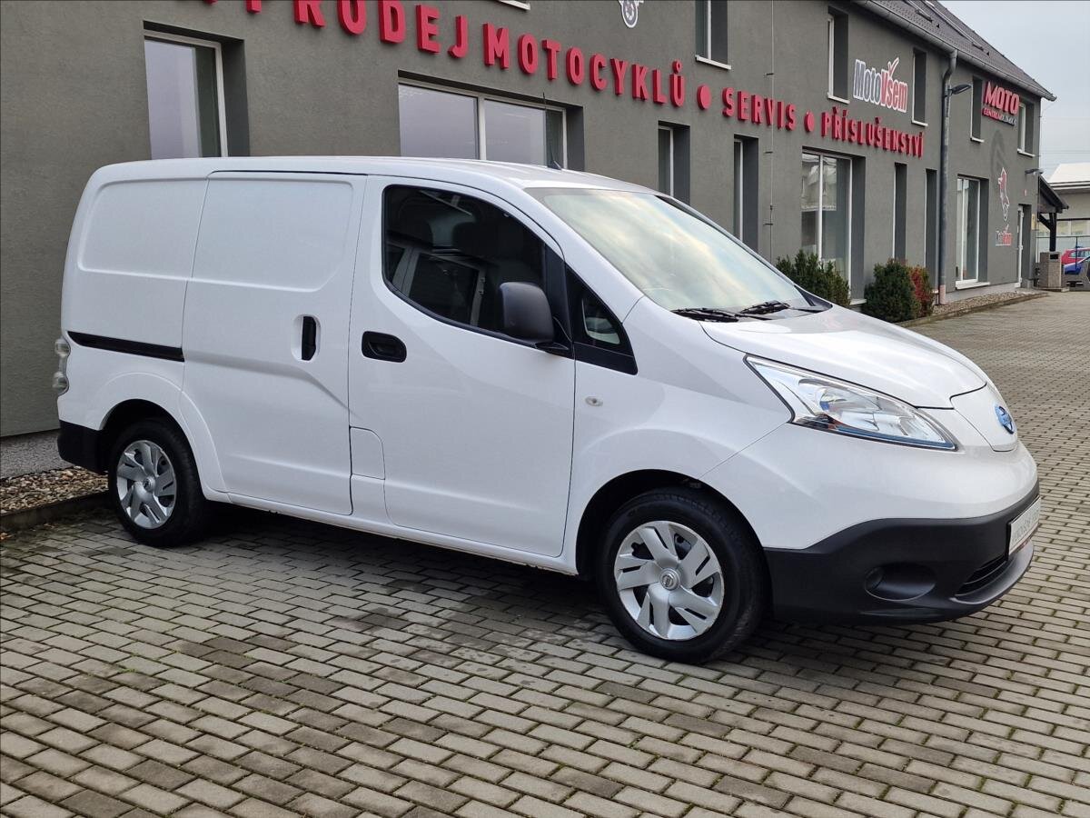 Nissan e-NV200
