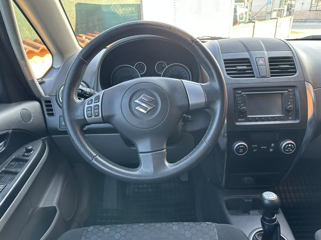 Suzuki SX4 Hatchback 1,6 l 88 kw