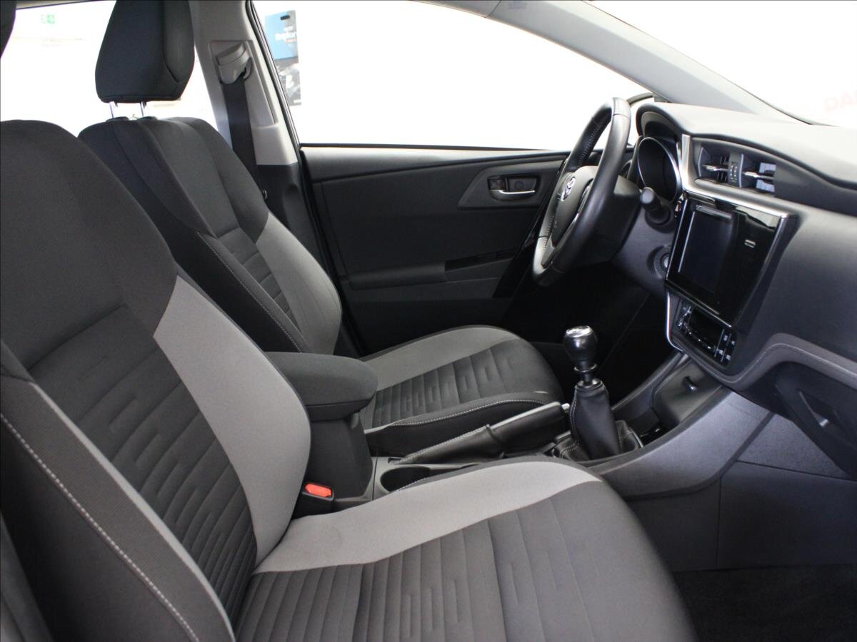 Toyota Auris Hatchback 1,2 l 85 kw