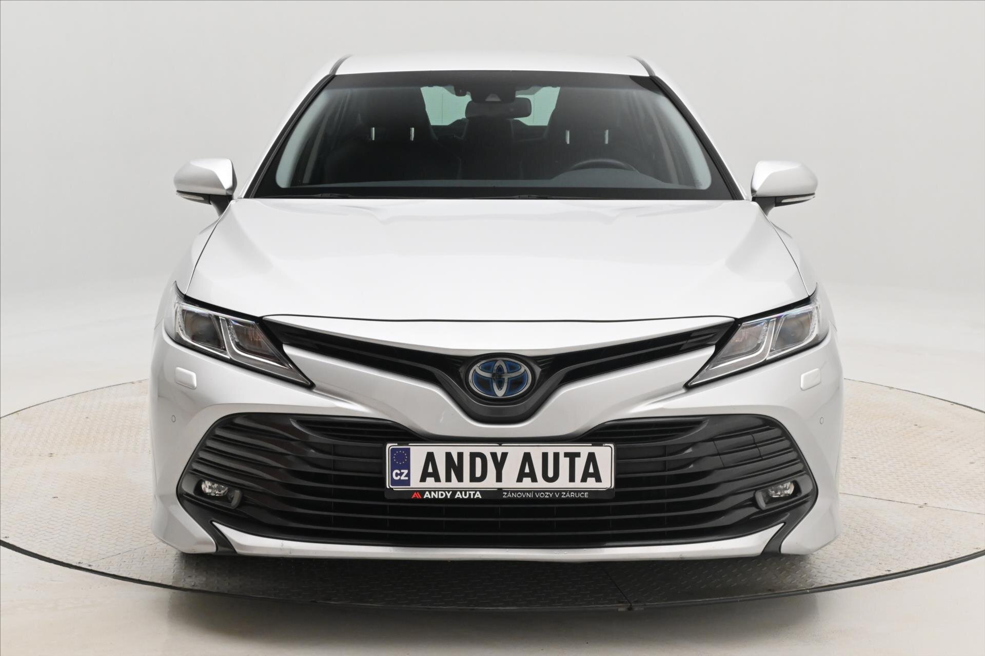 Toyota Camry Sedan / Limuzína 2,5 l 160 kw