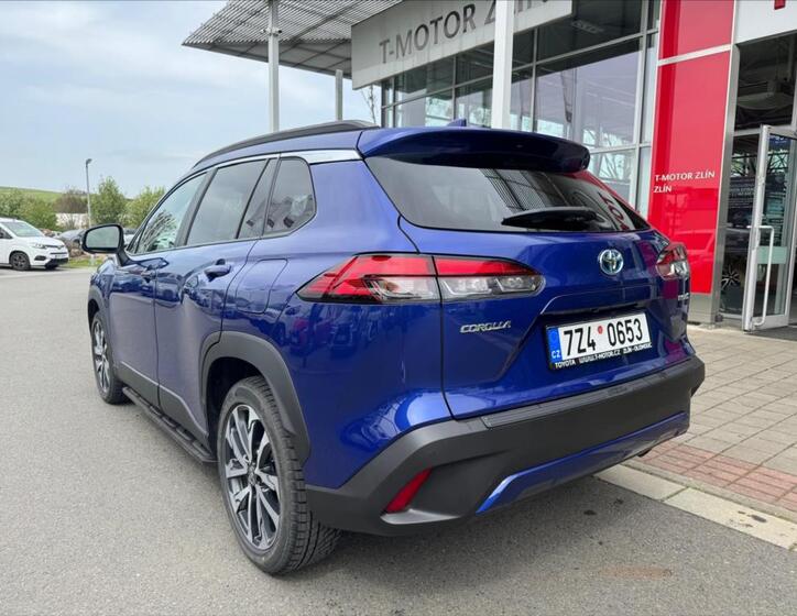 Toyota Corolla Cross 6