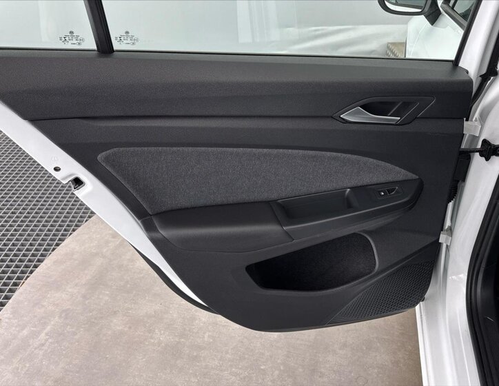 Volkswagen Golf Kombi 2,0 l 85 kw