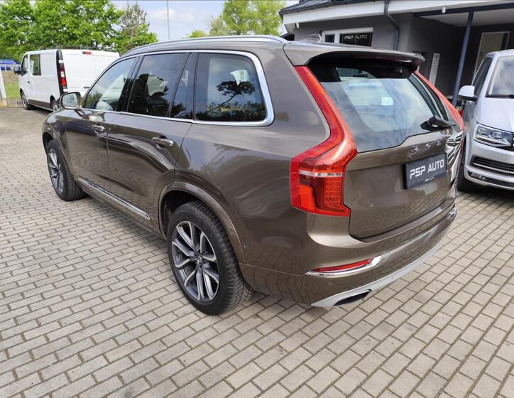 Volvo XC90 10