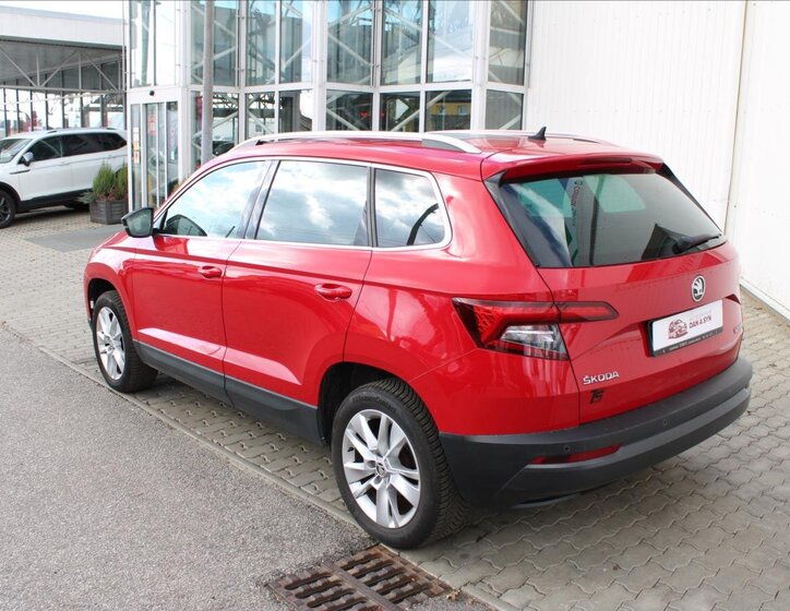 Škoda Karoq SUV / Terénní 1,5 l 110 kw