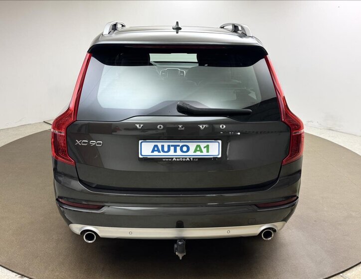 Volvo XC90 5