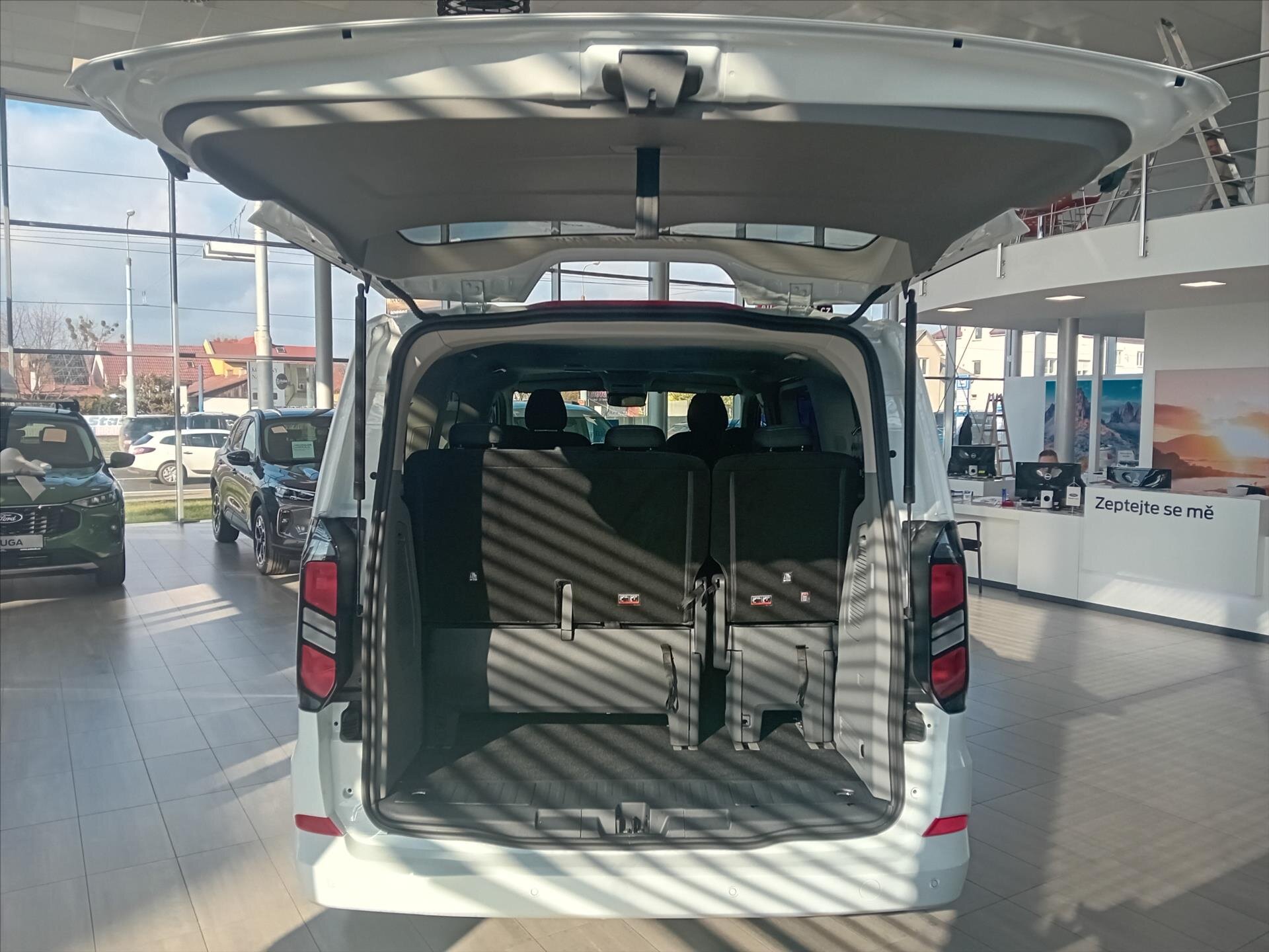 Ford Tourneo Custom Kombi 2,0 l 110 kw