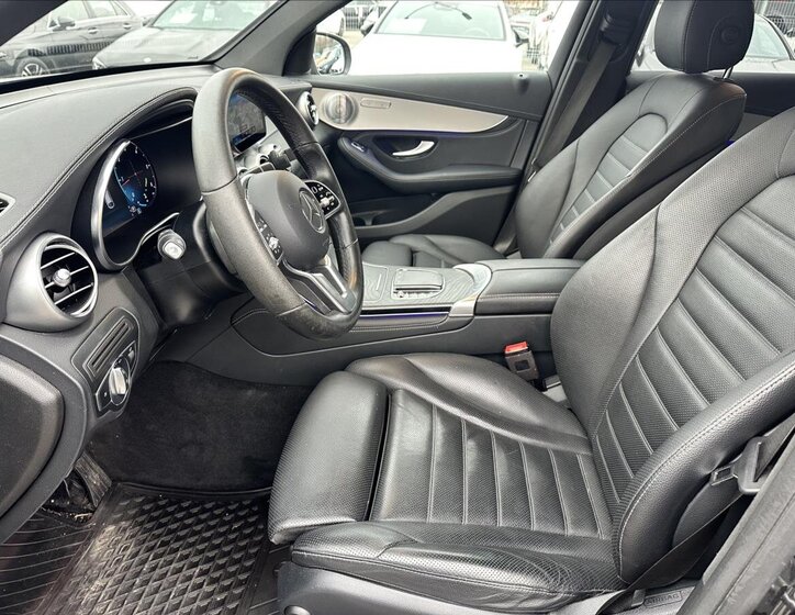 Mercedes-Benz GLC 10