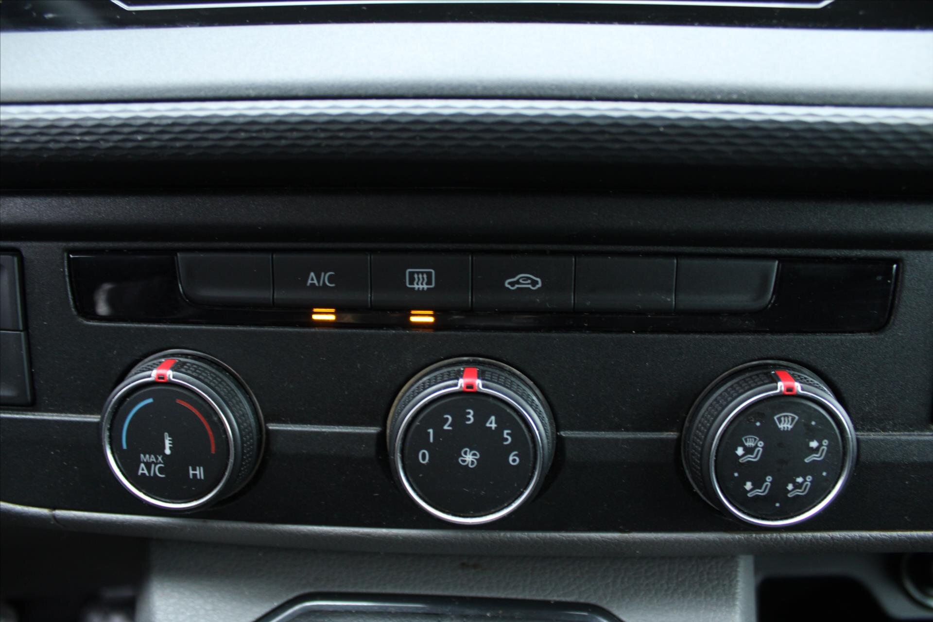 Volkswagen Transporter Kombi 2,0 l 110 kw