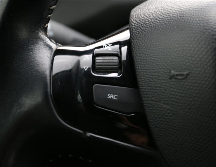 Peugeot 308 Kombi 1,5 l 96 kw