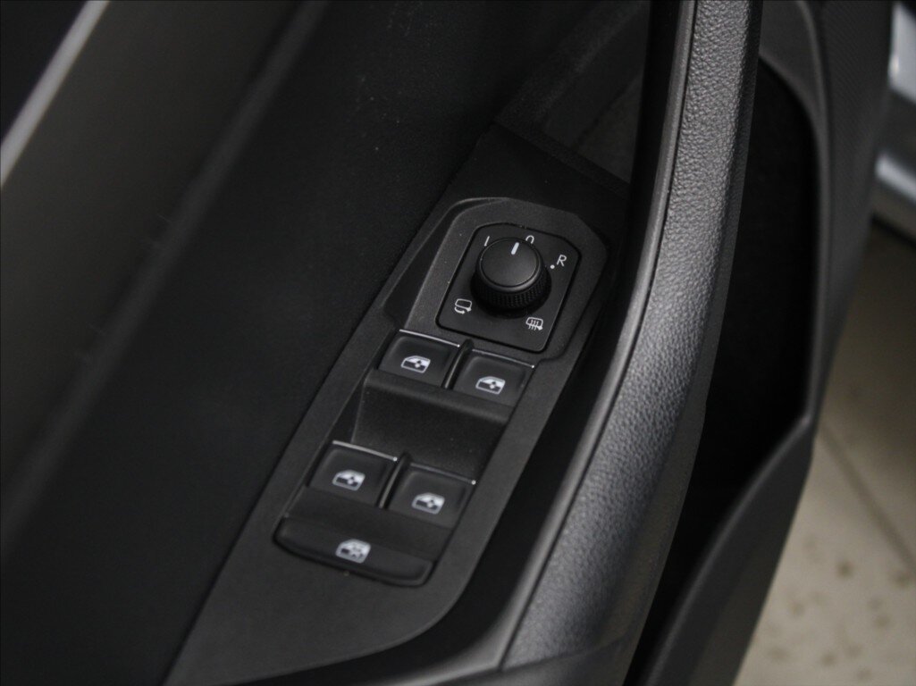 Škoda Karoq SUV 1,5 l 110 kw