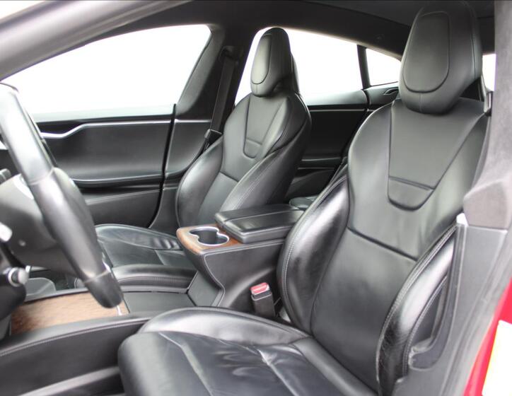 Tesla Model S 12