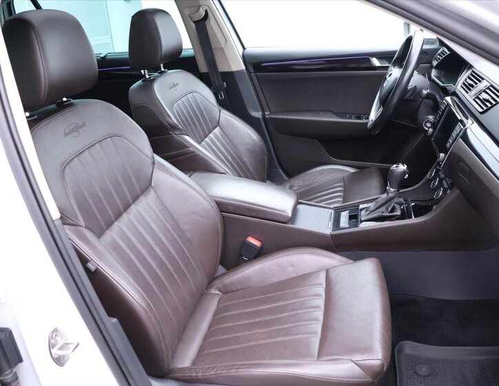 Škoda Superb Kombi 2,0 l 140 kw