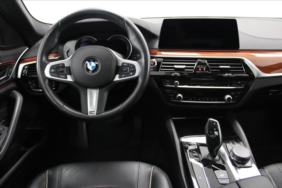 BMW Řada 5 Kombi 2,0 l 140 kw