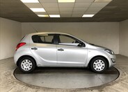 Hyundai i20 8