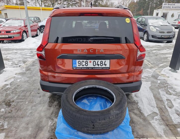 Dacia Jogger Kombi 999,0 67 kw