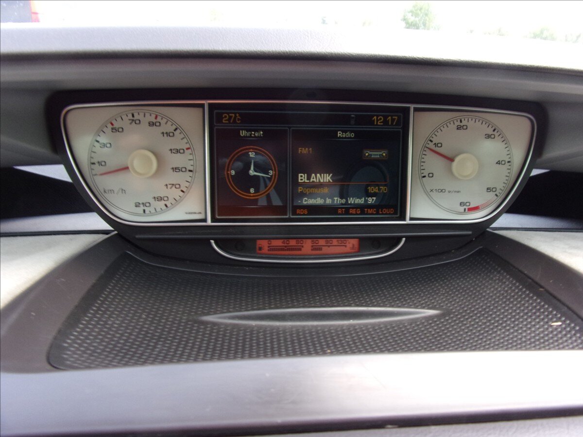 Peugeot 807 MPV 2,0 l 100 kw