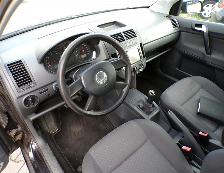 Volkswagen Polo 12