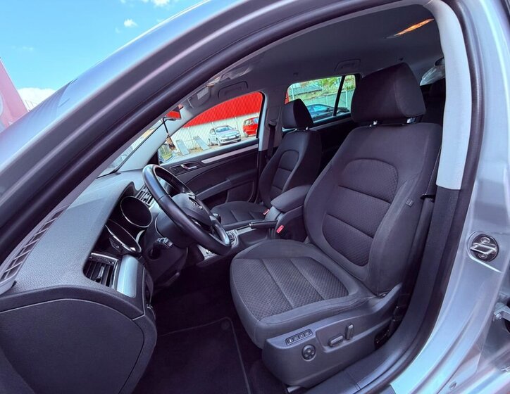 Škoda Superb Kombi 2,0 l 103 kw