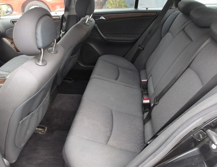 Mercedes-Benz Třídy C Kombi 2,1 l 105 kw