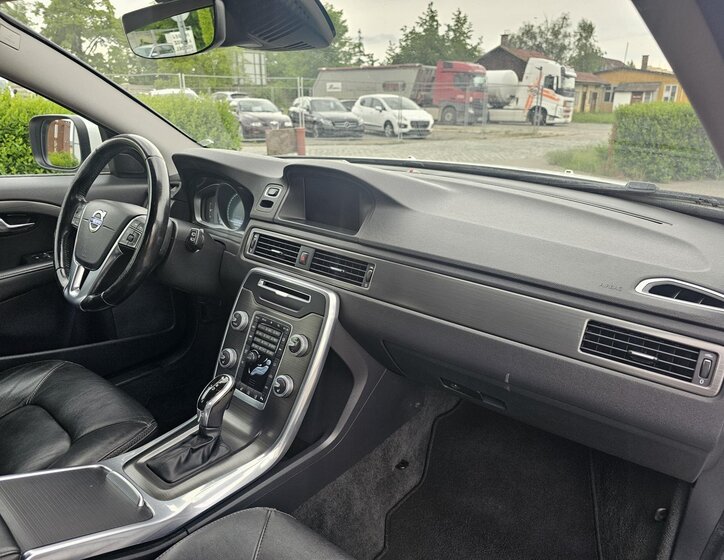 Volvo XC70 Kombi 2,0 l 133 kw