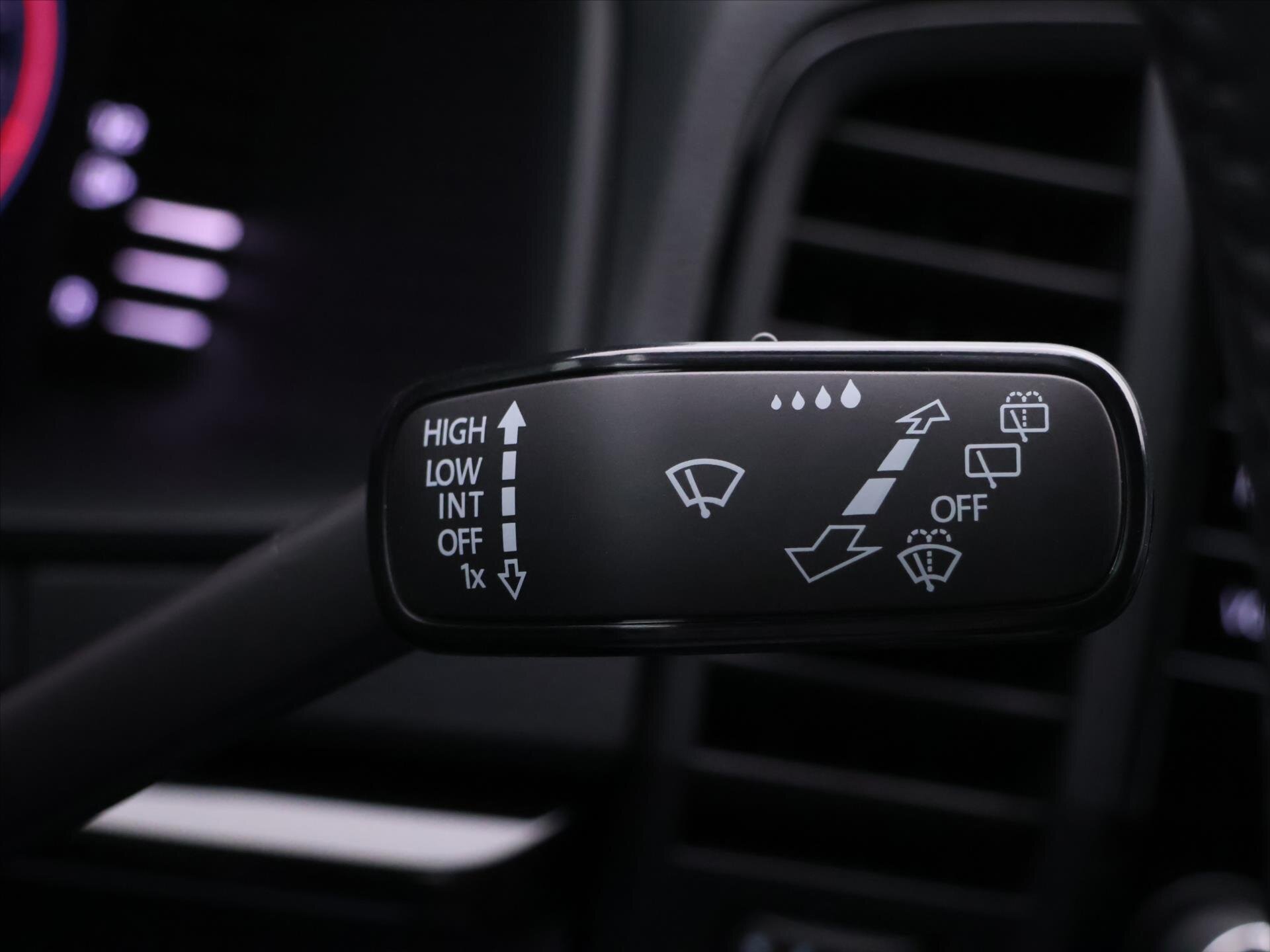 Škoda Karoq SUV 2,0 l 110 kw