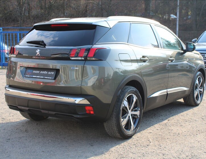 Peugeot 3008 5