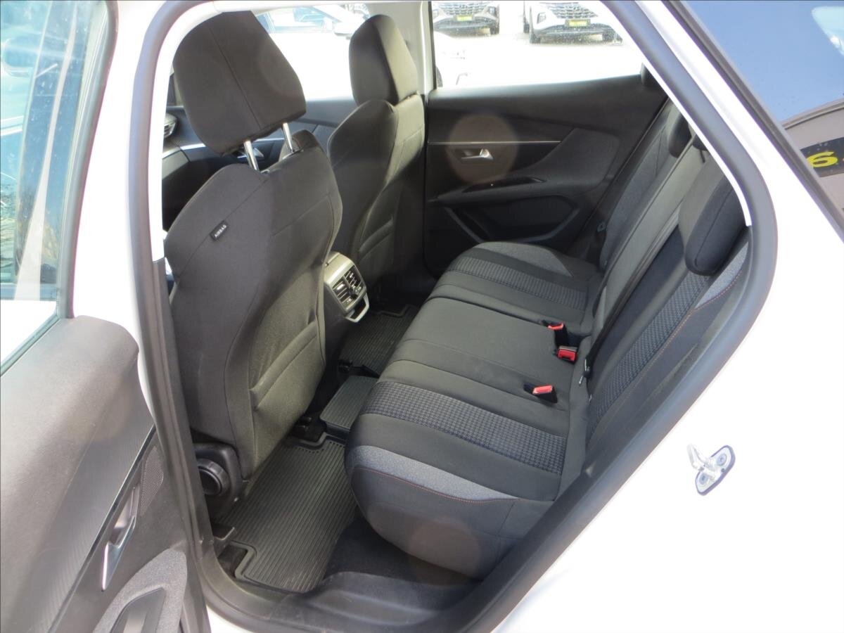 Peugeot 3008 SUV / Terénní 1,5 l 96 kw