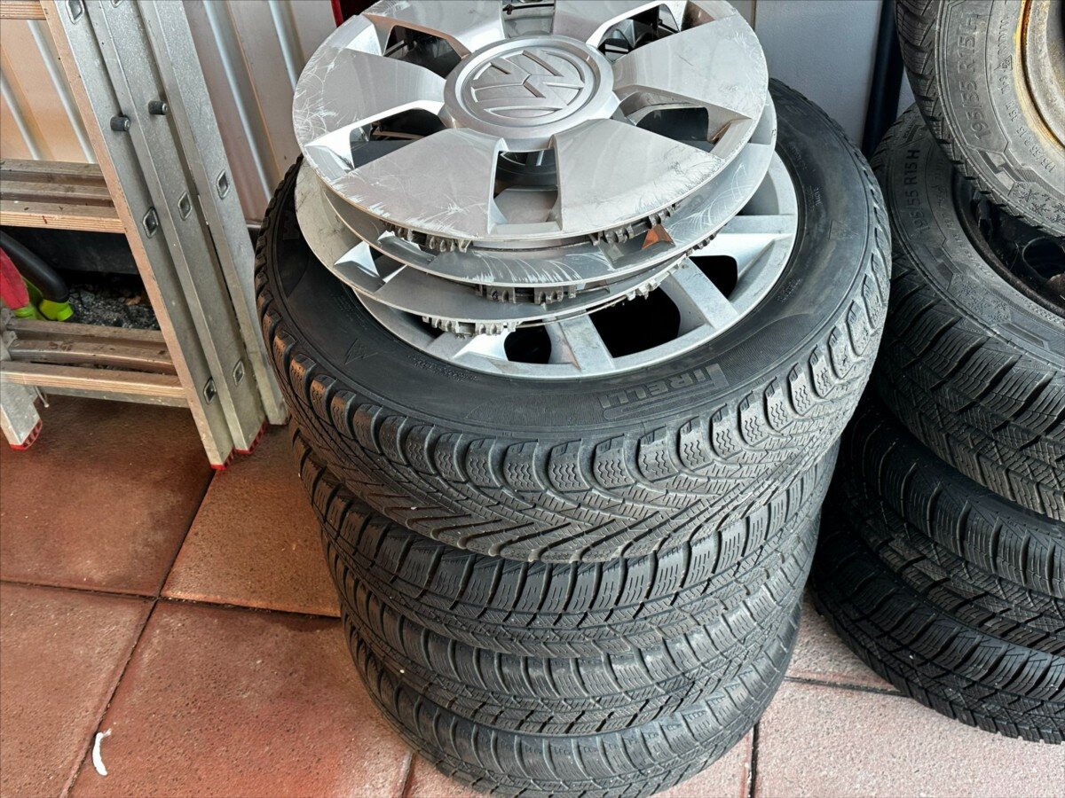 Volkswagen up! Hatchback 999,0 50 kw