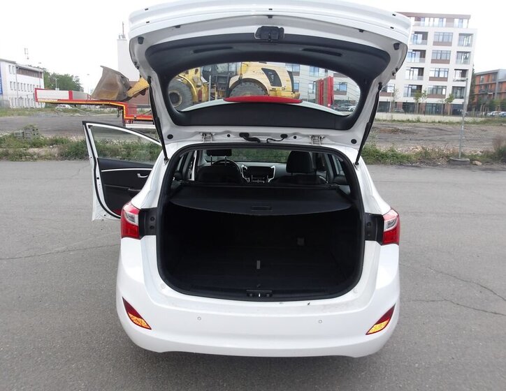 Hyundai i30 Kombi 1,6 l 88 kw