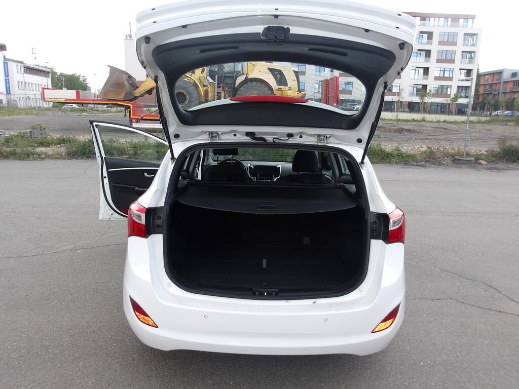 Hyundai i30 Kombi 1,6 l 88 kw