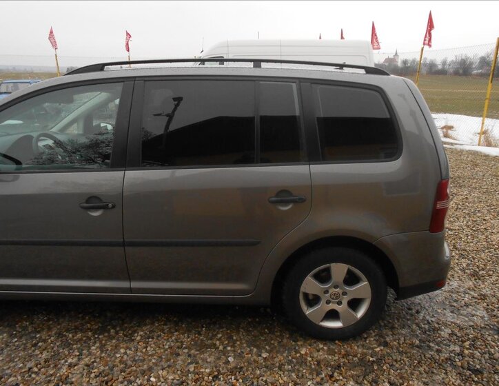 Volkswagen Touran MPV 1,9 l 66 kw