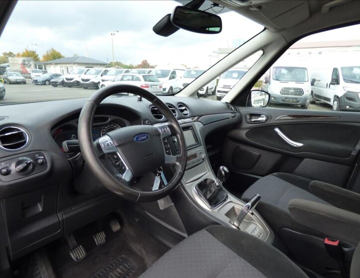 Ford Galaxy MPV 2,0 l 103 kw