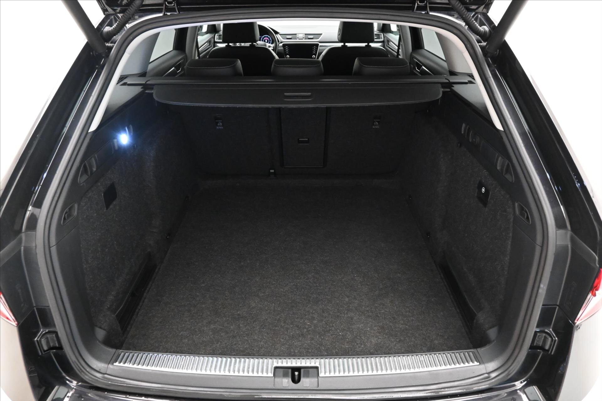 Škoda Superb Kombi 2,0 l 110 kw