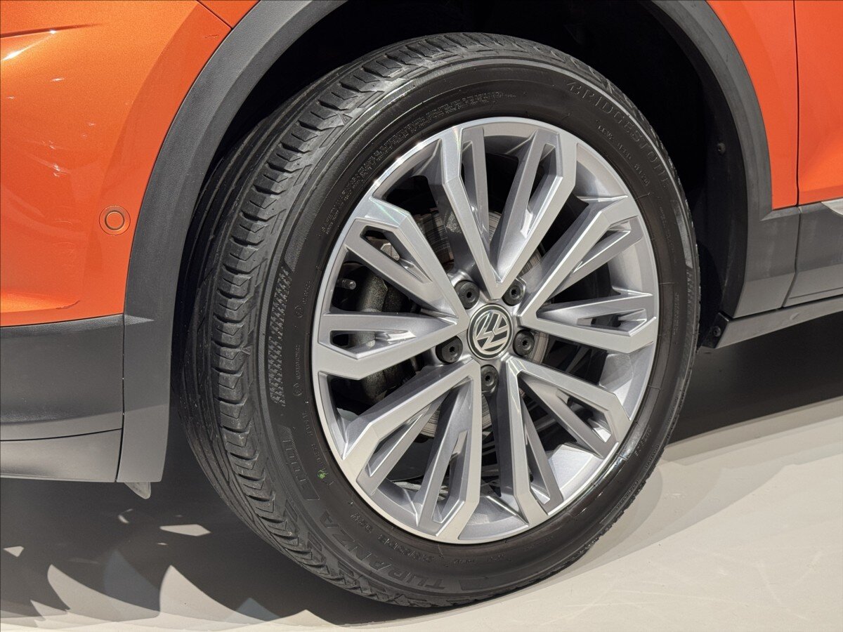 Volkswagen T-Roc SUV / Terénní 1,5 l 110 kw