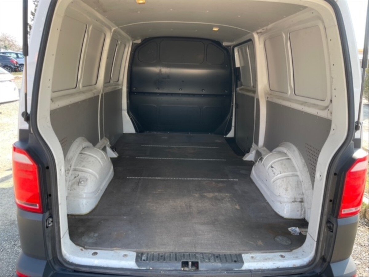 Volkswagen Transporter Skříň 2,0 l 75 kw