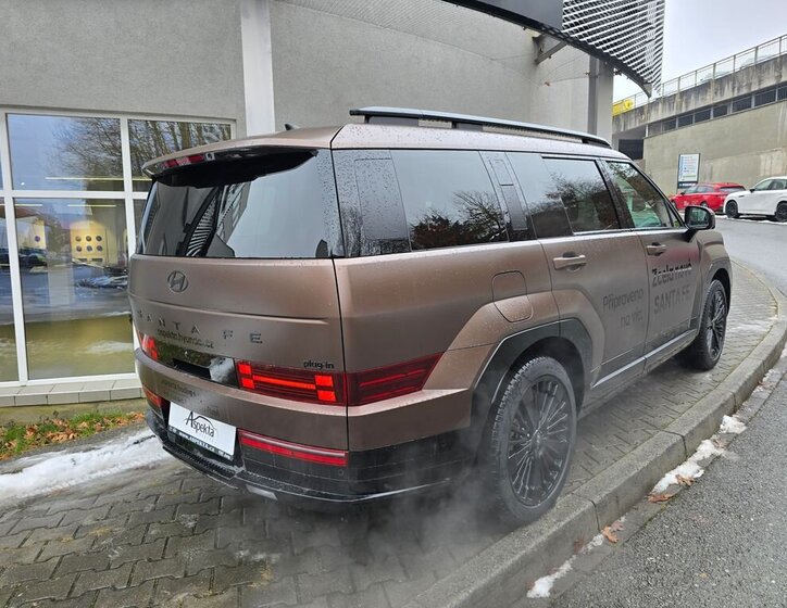 Hyundai Santa Fe SUV / Terénní 1,6 l 158 kw
