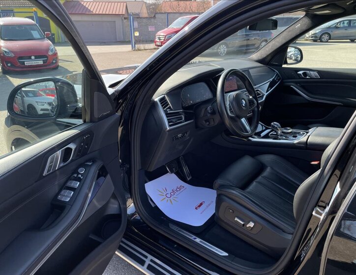 BMW X7 SUV / Terénní 3,0 l 195 kw