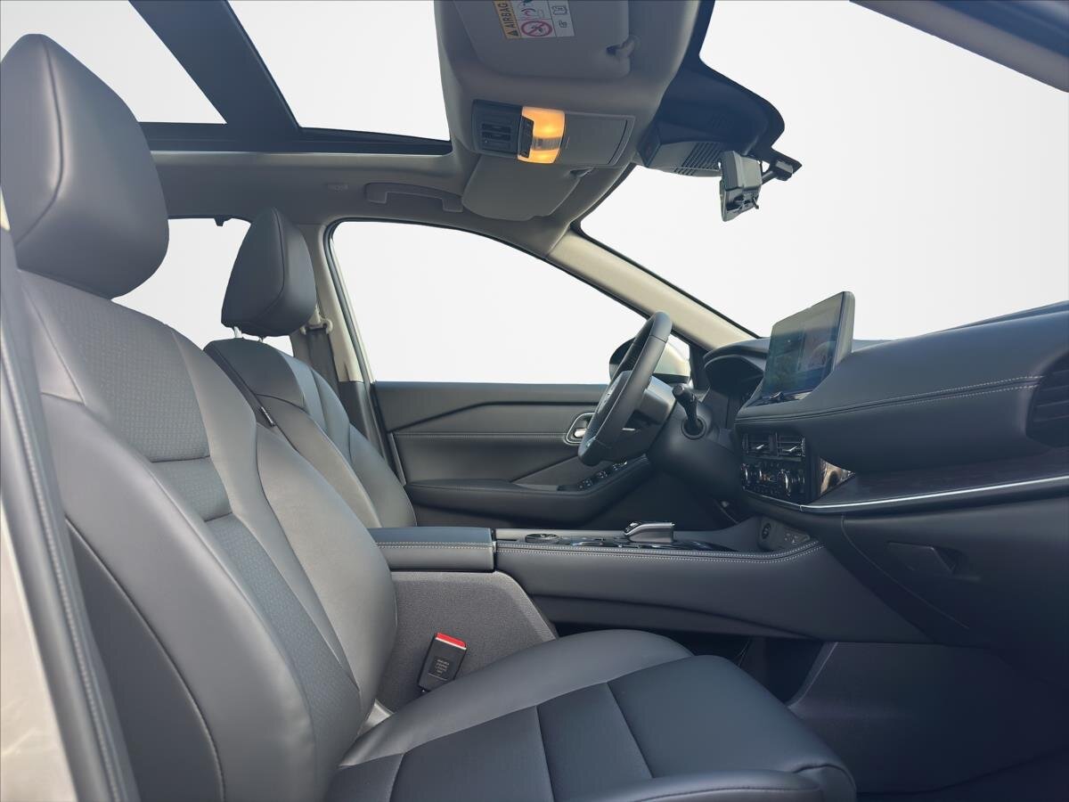 Nissan X-Trail SUV / Terénní 1,5 l 157 kw