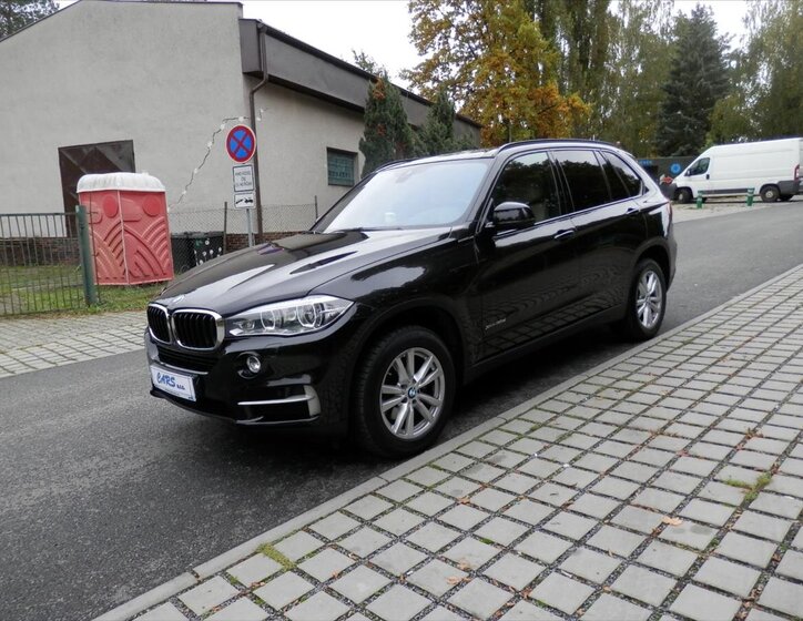 BMW X5 Kombi 3,0 l 190 kw