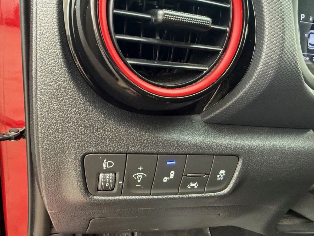 Hyundai Kona SUV 1,6 l 130 kw