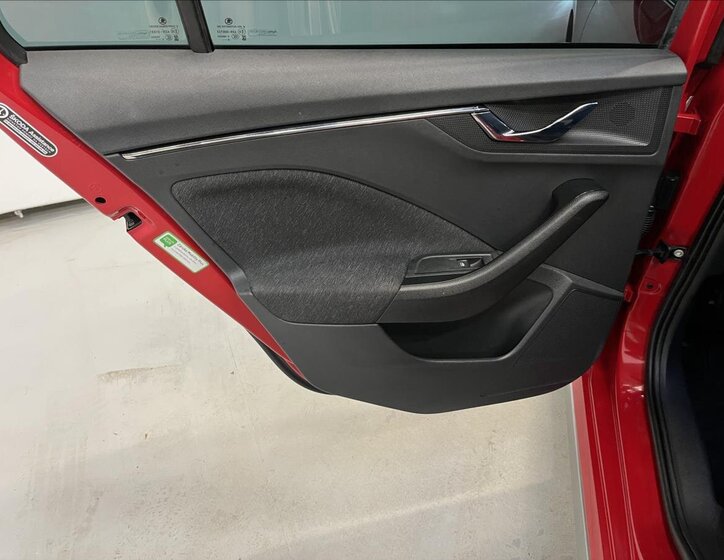 Škoda Kamiq SUV 999,0 85 kw