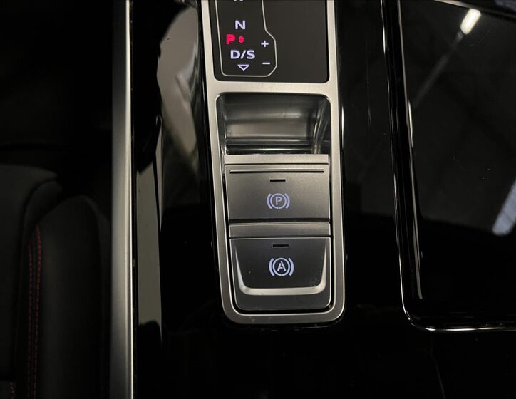 Audi S6 Kombi 3,0 l 253 kw