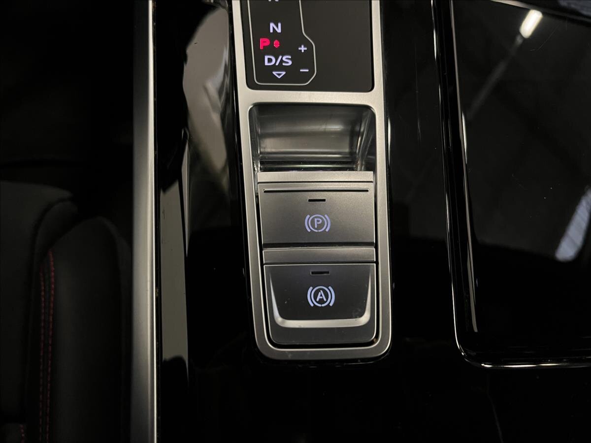 Audi S6 Kombi 3,0 l 253 kw