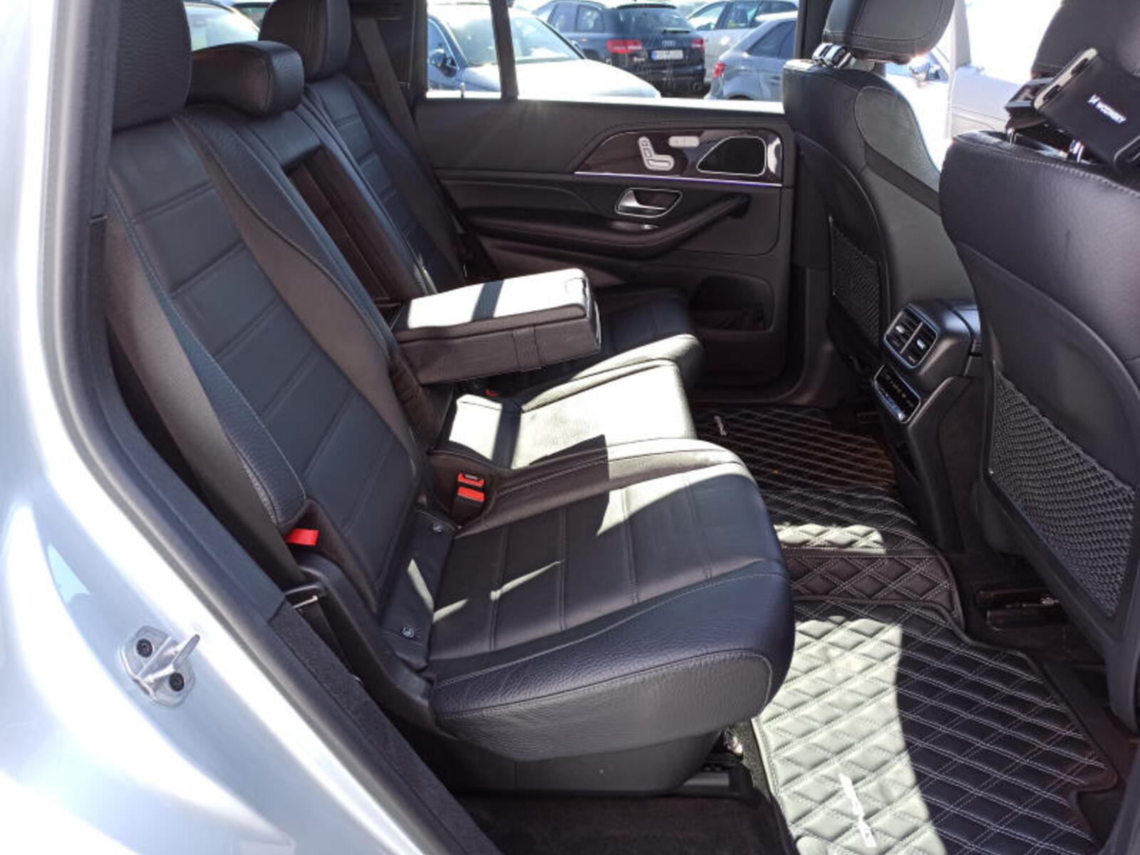 Mercedes-Benz GLS 15