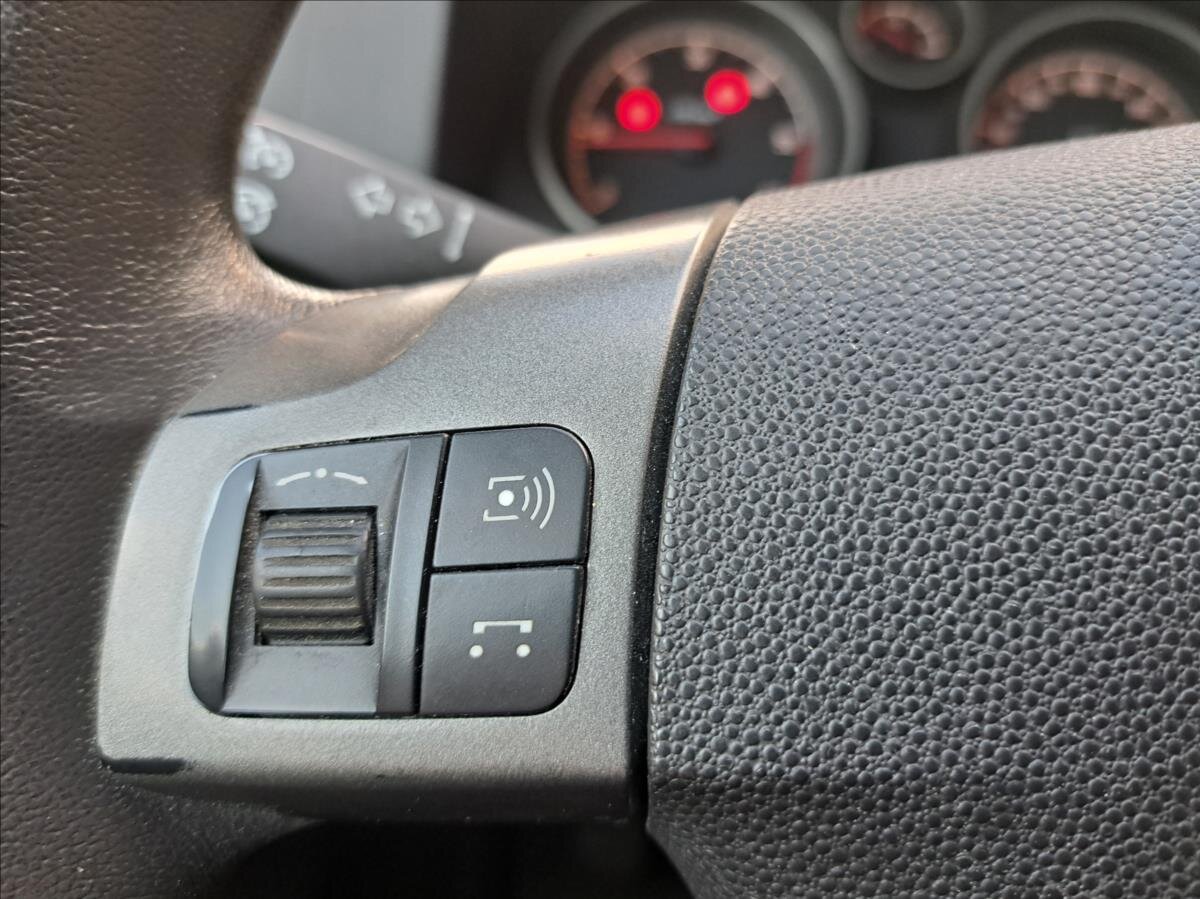 Opel Zafira MPV 1,9 l 88 kw