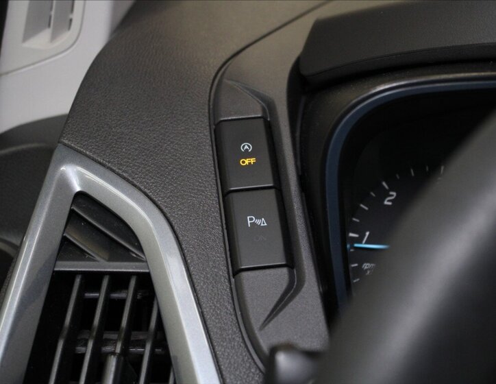 Ford Tourneo Custom 20